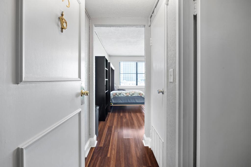 311 W ASHLEY Street #1015, Jacksonville, FL 32202 property image