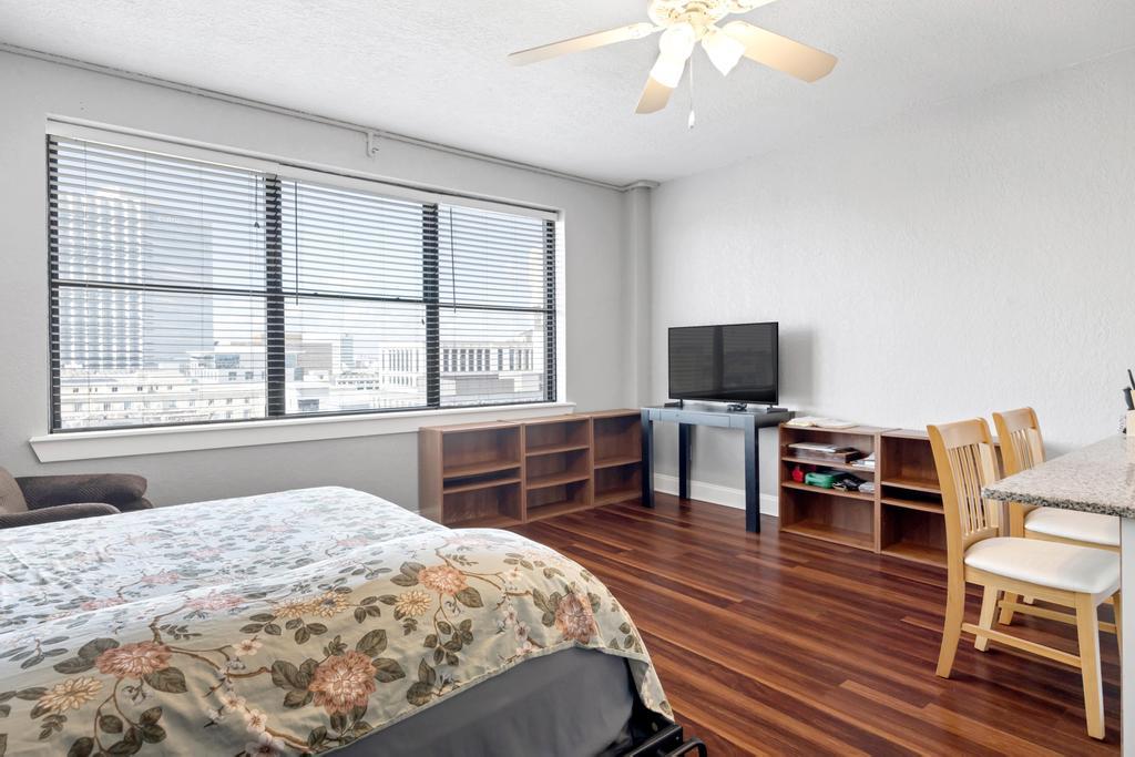 311 W ASHLEY Street #1015, Jacksonville, FL 32202 property image