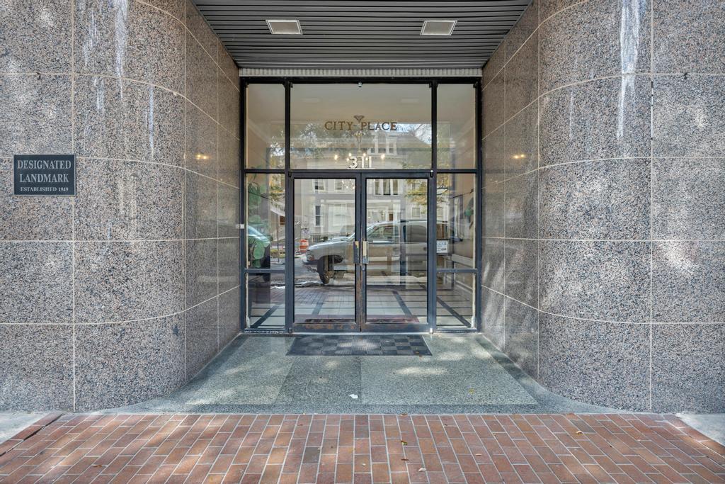 311 W ASHLEY Street #1015, Jacksonville, FL 32202 property image