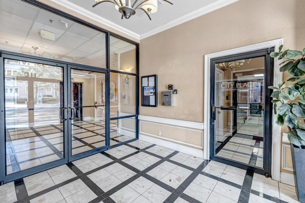 311 W ASHLEY Street #1015, Jacksonville, FL 32202 property image