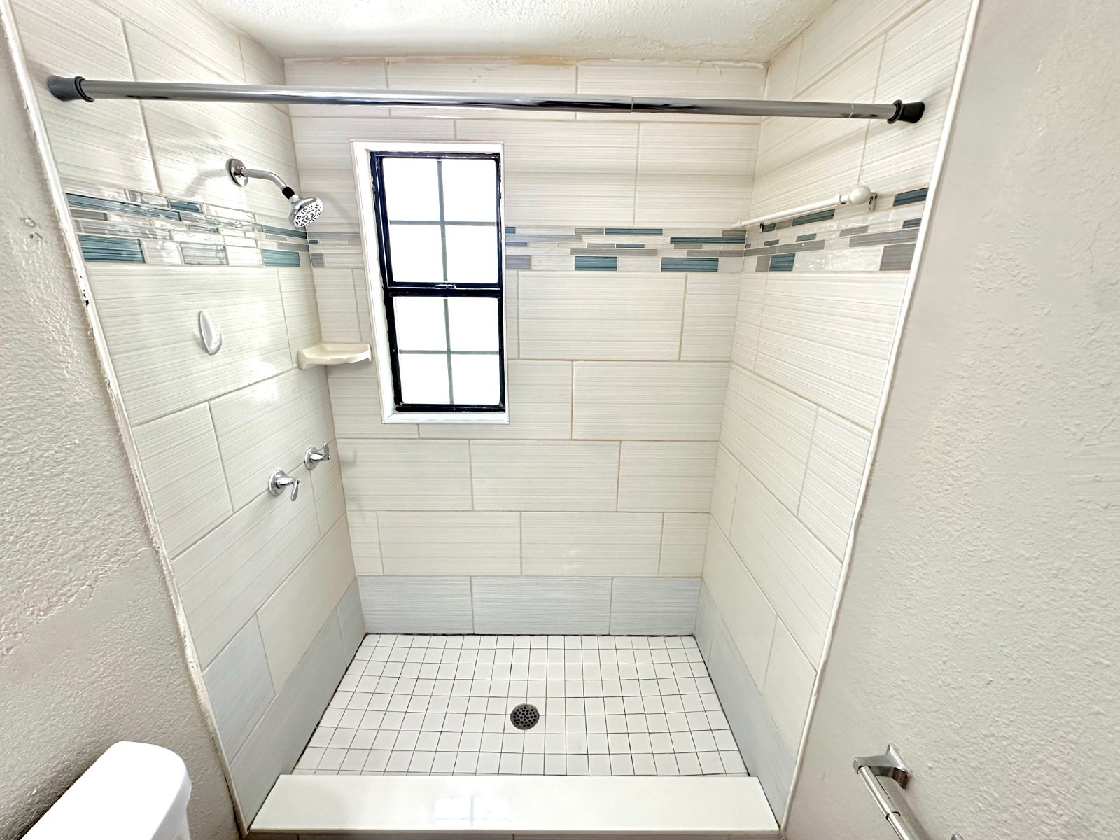 9071 3RD Avenue, Jacksonville, FL 32208 property image