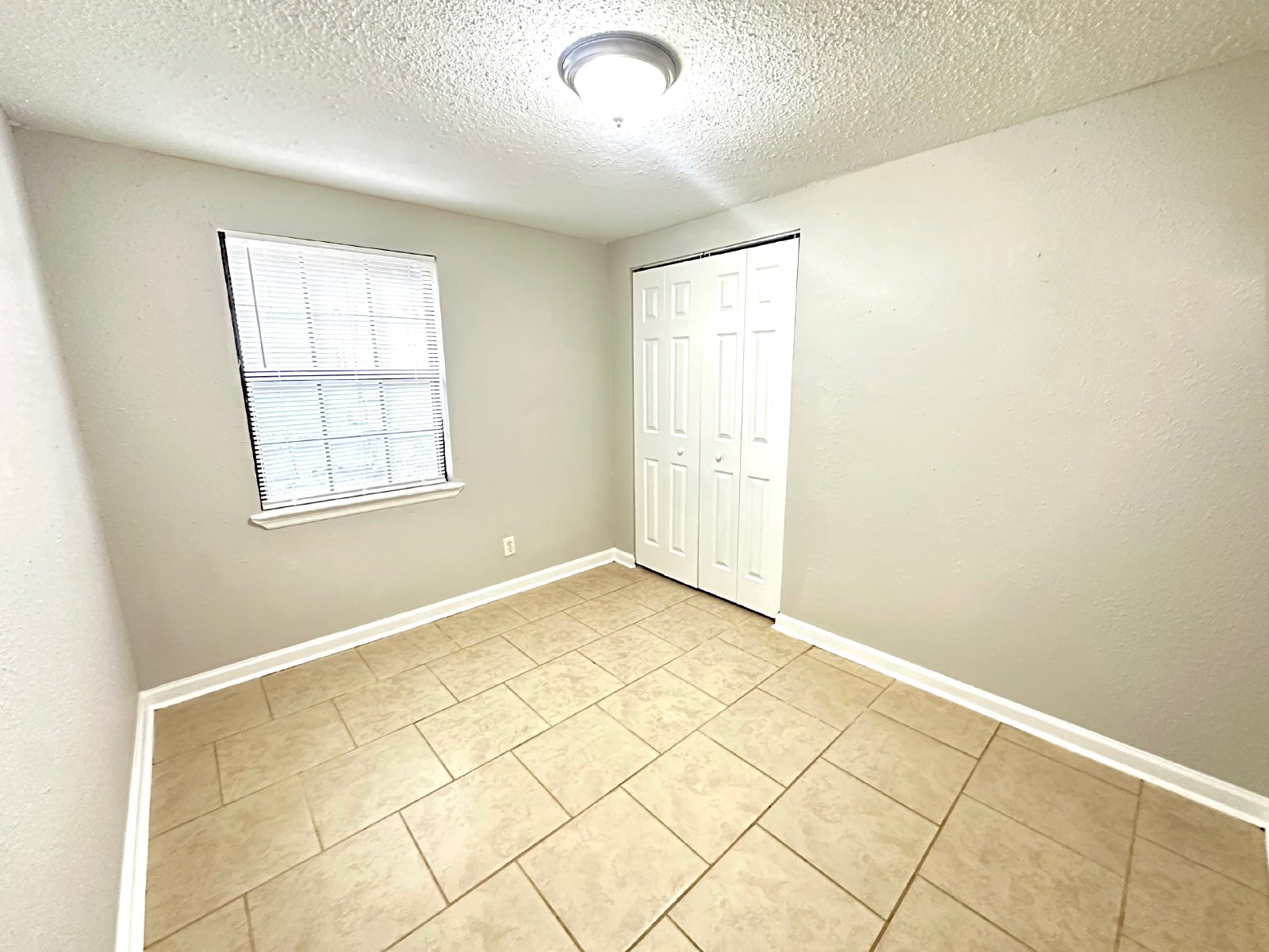9071 3RD Avenue, Jacksonville, FL 32208 property image