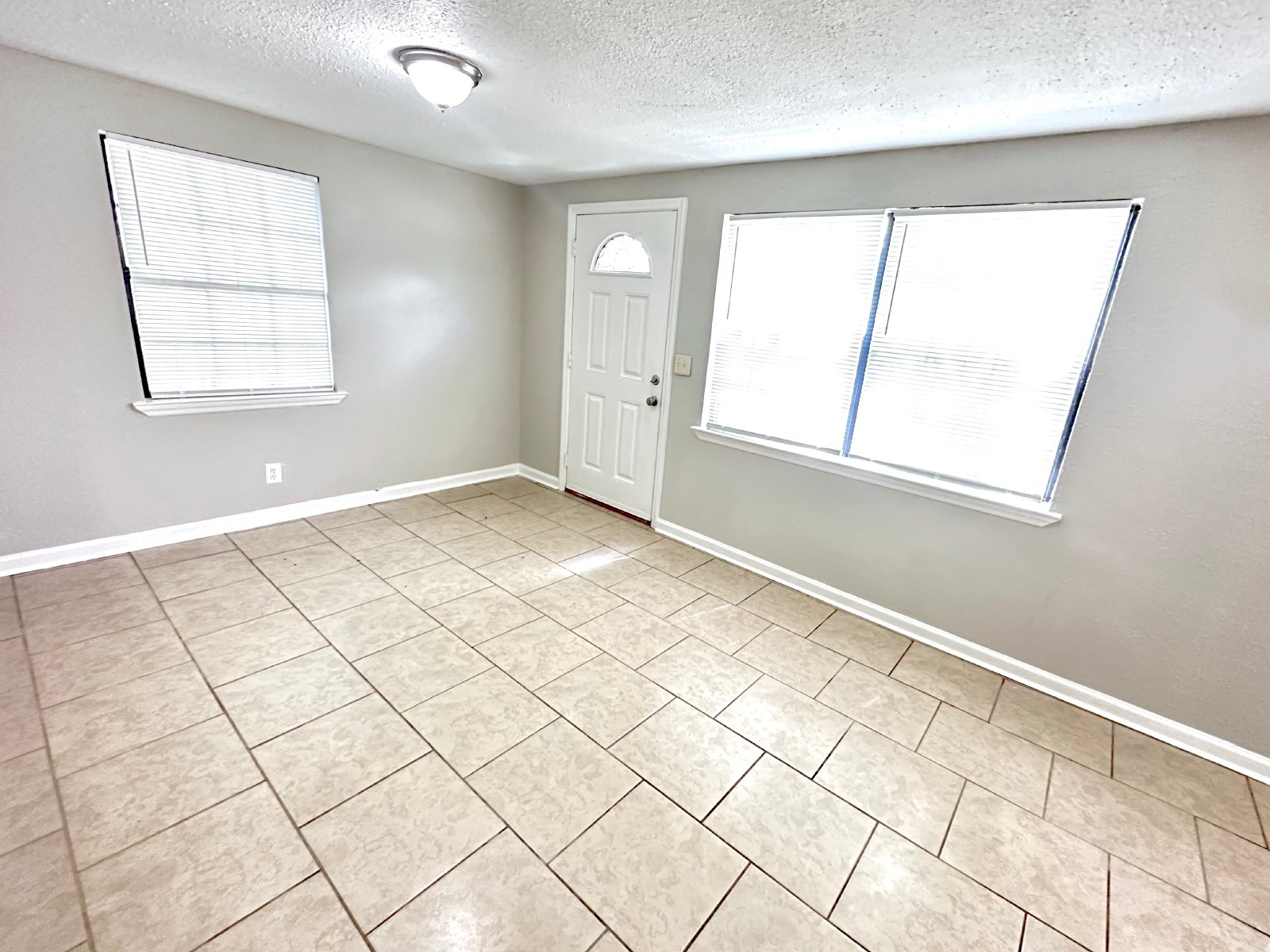 9071 3RD Avenue, Jacksonville, FL 32208 property image