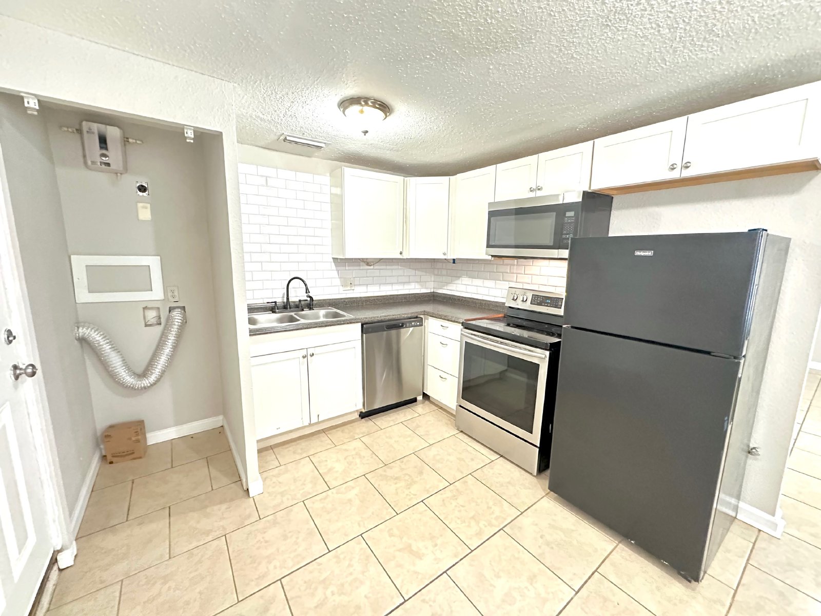 9071 3RD Avenue, Jacksonville, FL 32208 property image