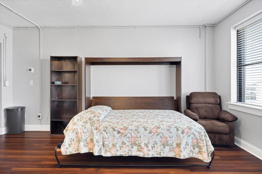 311 W ASHLEY Street #1015, Jacksonville, FL 32202 property image